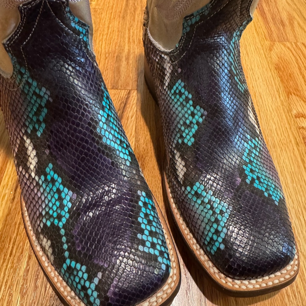 Women’s Roper multi colored Snakeskin Cowboy Boots w/Embroidered Shaft size 7.5 - Picture 6 of 16